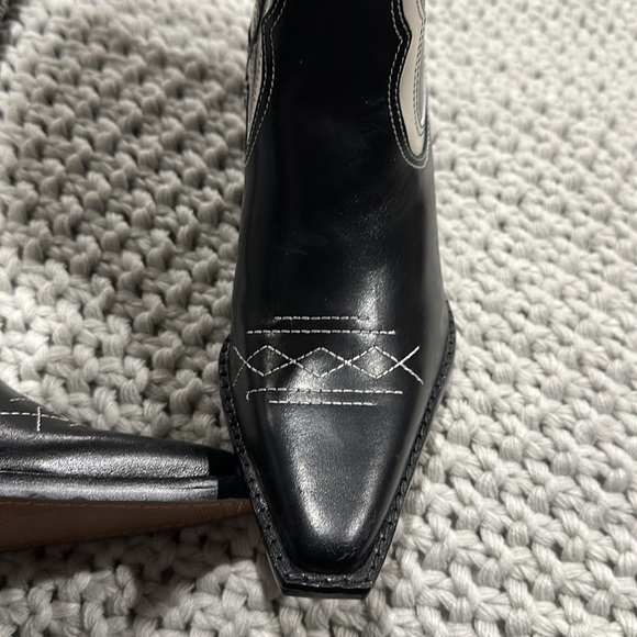 SOLD OUT!!! Vince Camuto Nedema Pointed Western Boot. - Picture 11 of 12